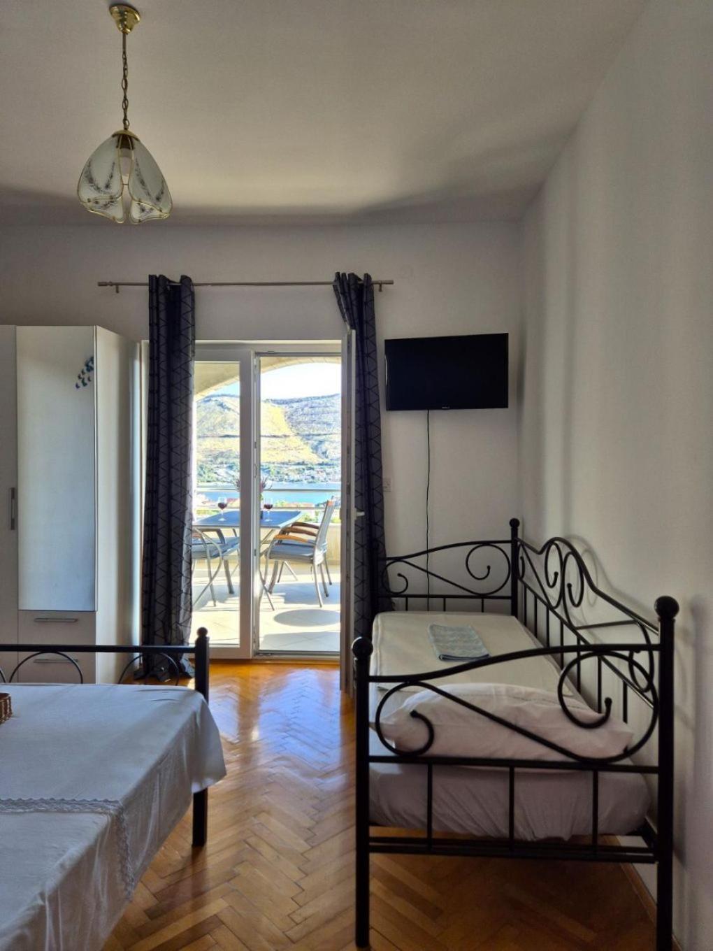 Apartments Josi - Parking And Barbecue Grebaštica Eksteriør billede